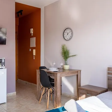 Ani's Stylish W Terrace In *