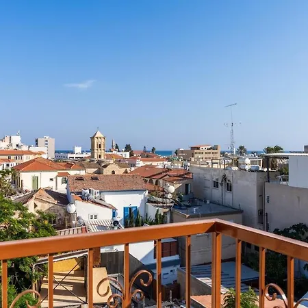 Ani's Stylish W Terrace In לרנקה