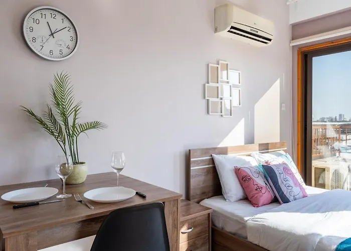 Ani's Stylish W Terrace In Апартаменти Ларнака